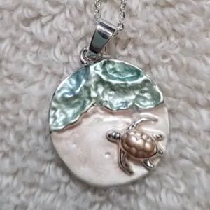 🐢Nautical Hammered Metal Sea Turtle Beach Circle Pendant Necklace